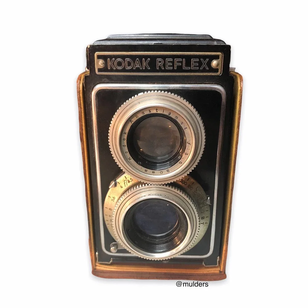 Vintage 1946 Kodak Reflex TLR Camera with 80mm Anastigmat Lens & Field Case